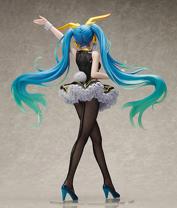 Hatsune Miku: My Dear Bunny Ver. - 1/4 Scale Figure - Image 5