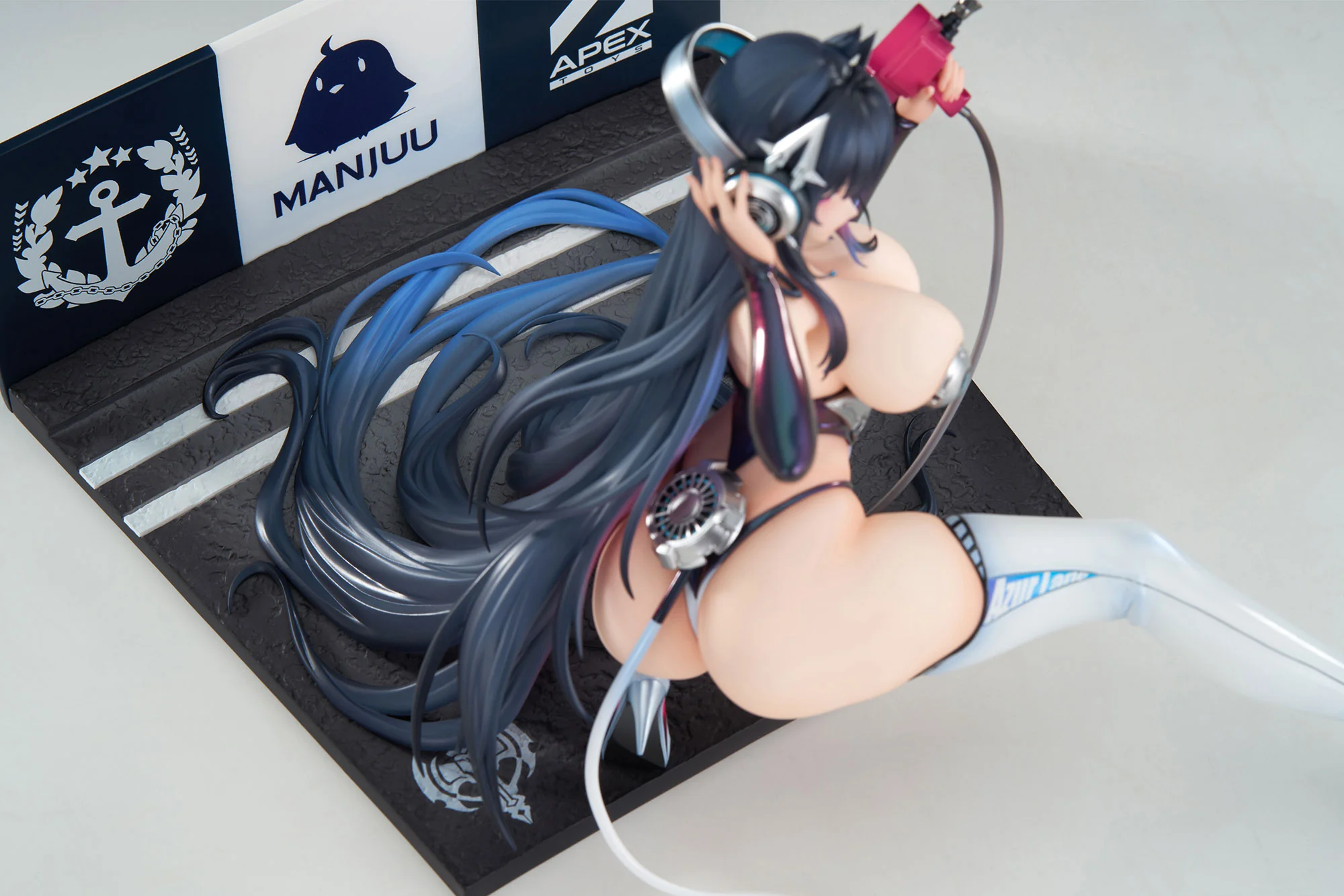 (Pre-Order) Azur Lane - Strasbourg - 1/7 Scale Figure - Faerie of the Race Circuit Ver. - Image 7