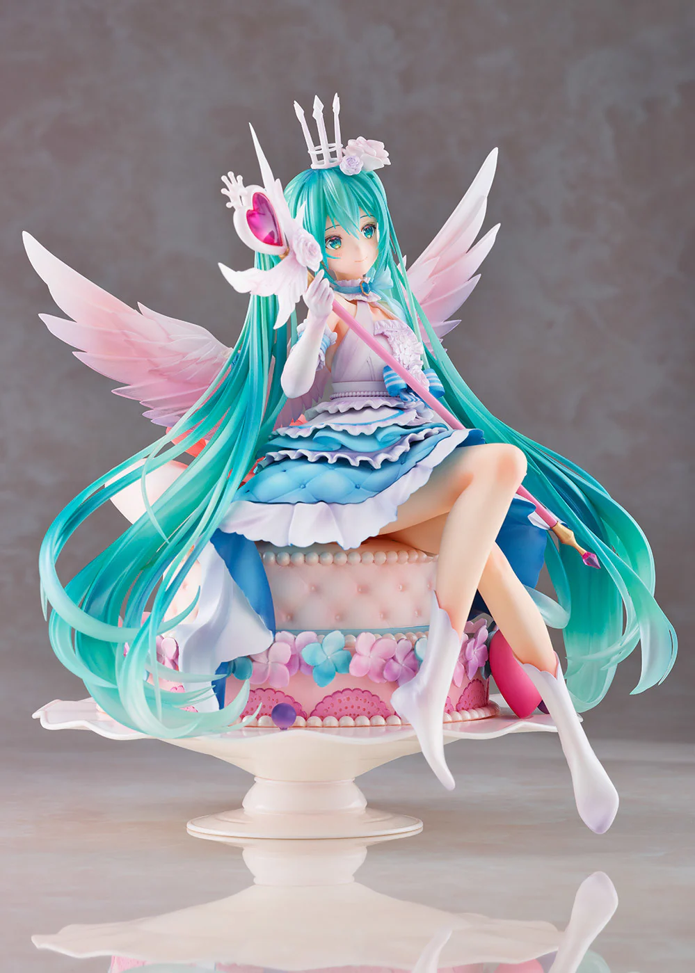 Hatsune Miku - 1/7 Scale Figure - Birthday 2020, Sweet Angel Ver. - Image 3