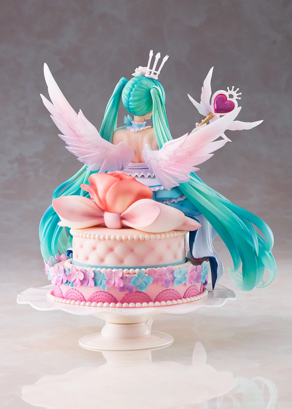 Hatsune Miku - 1/7 Scale Figure - Birthday 2020, Sweet Angel Ver. - Image 5