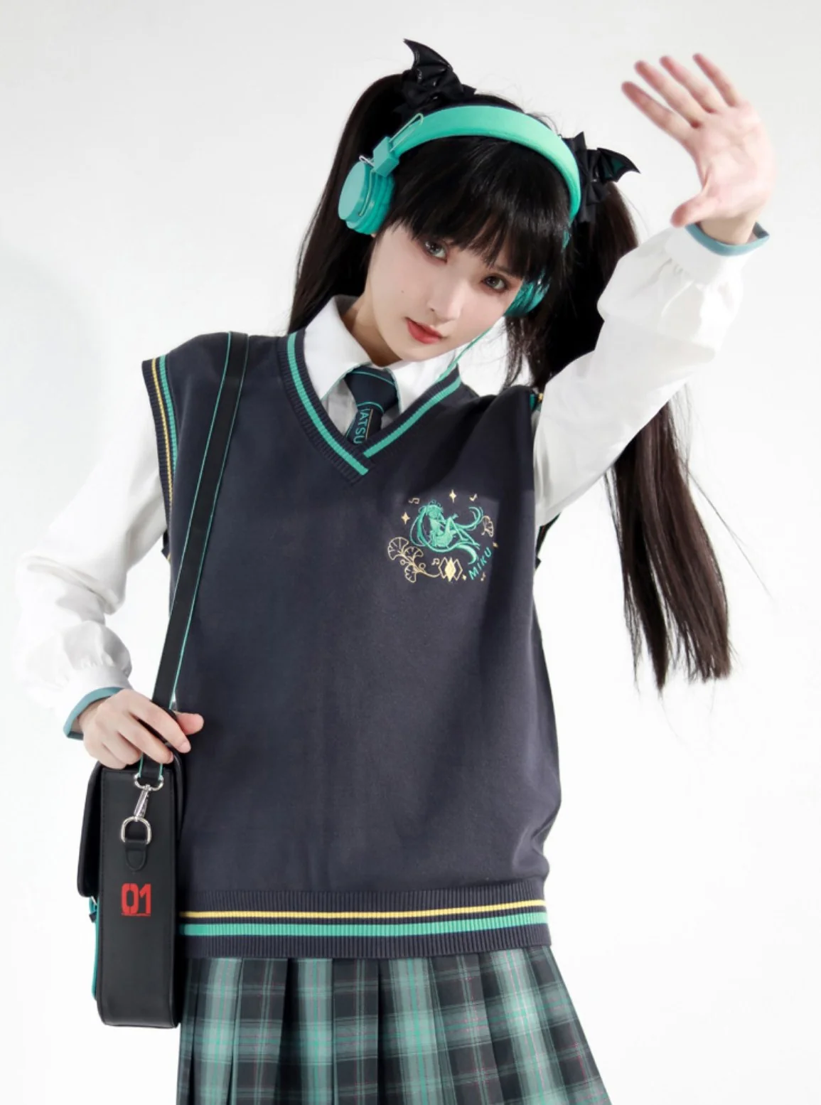Hatsune Miku - Amahakawa x Hatsune Miku - Vest - Image 4