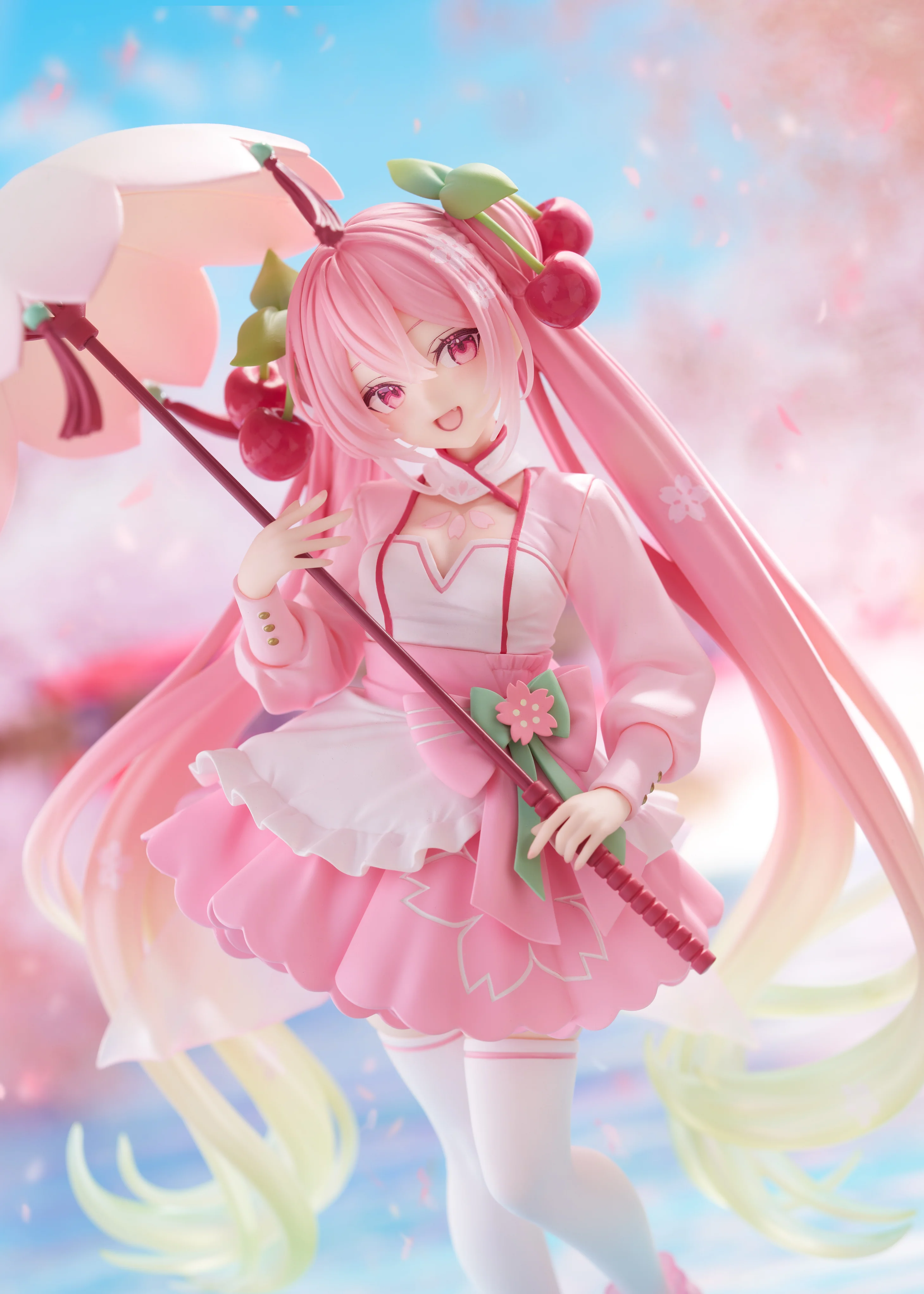 (Pre-Order) Hatsune Miku - Sakura Miku AMP+ Prize Figure (Sakura Dress Ver.) - Image 2