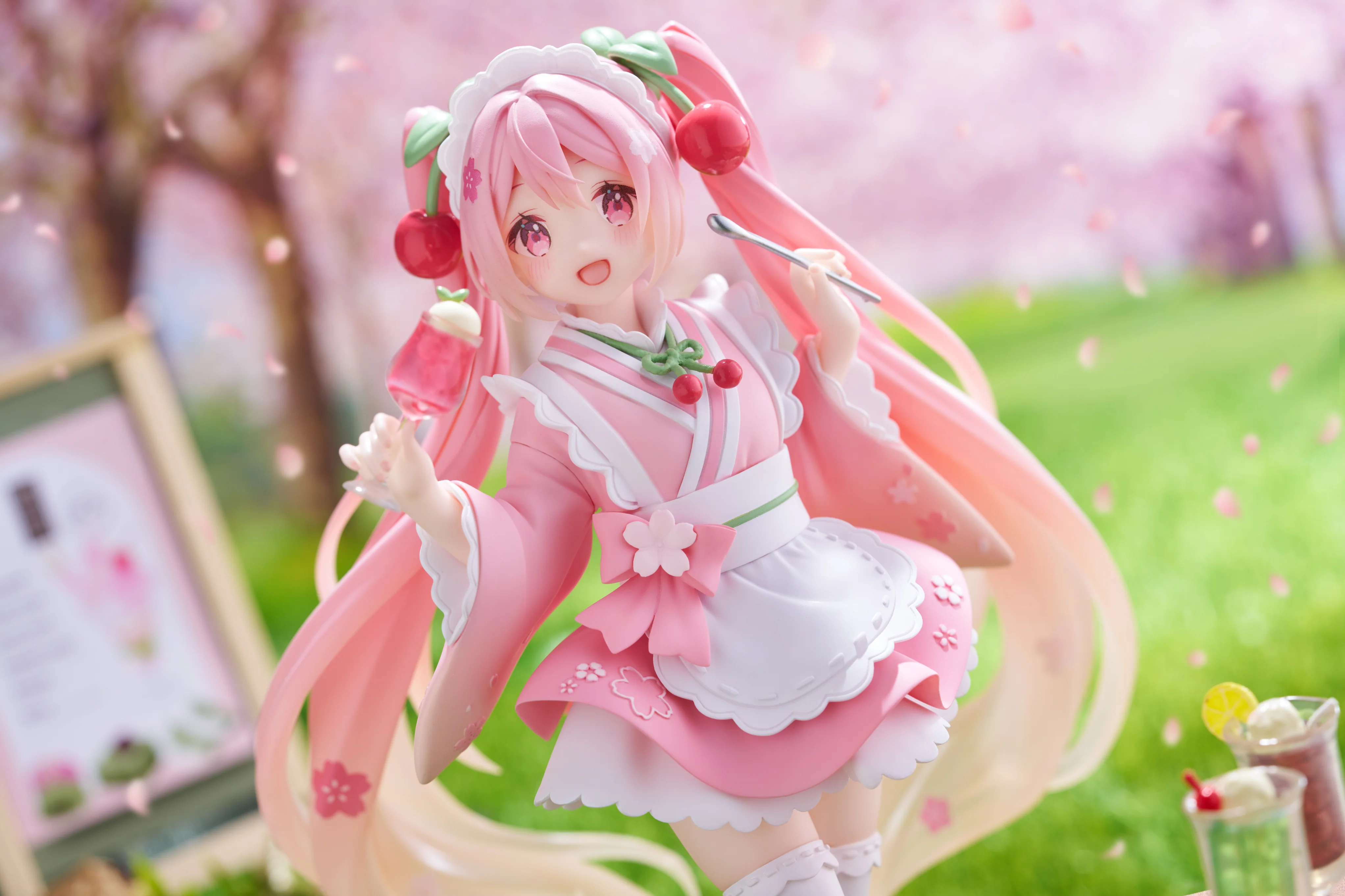 (Pre-Order) Sakura Miku Newley Written - Prize Figure - (Japanese Cafe Ver.) Reissue - Image 2